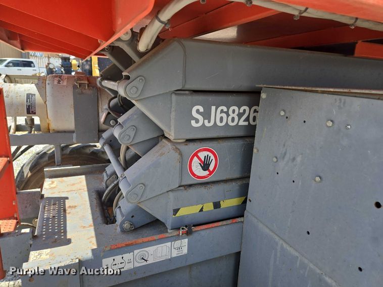 image for item EN3908 2013 Skyjack SJ6826 RT scissor lift
