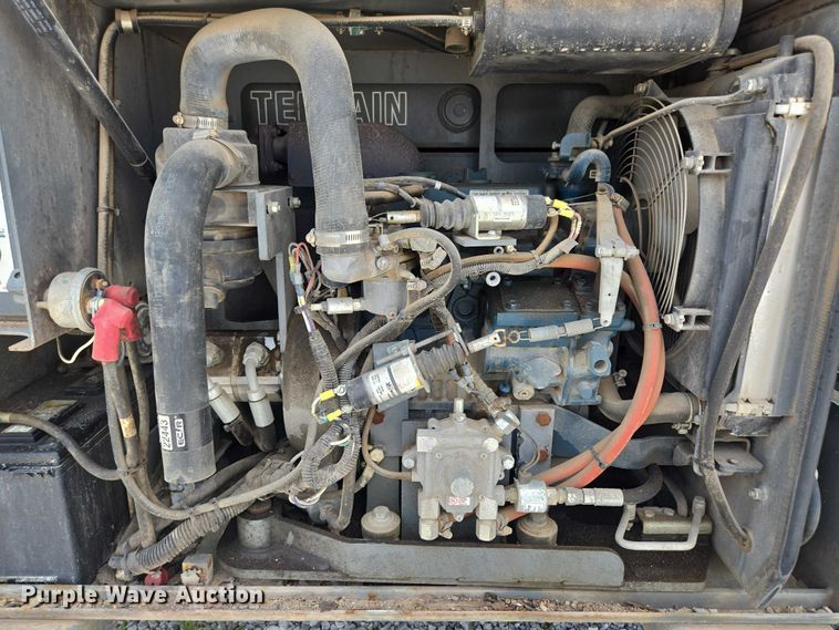 image for item EN3908 2013 Skyjack SJ6826 RT scissor lift