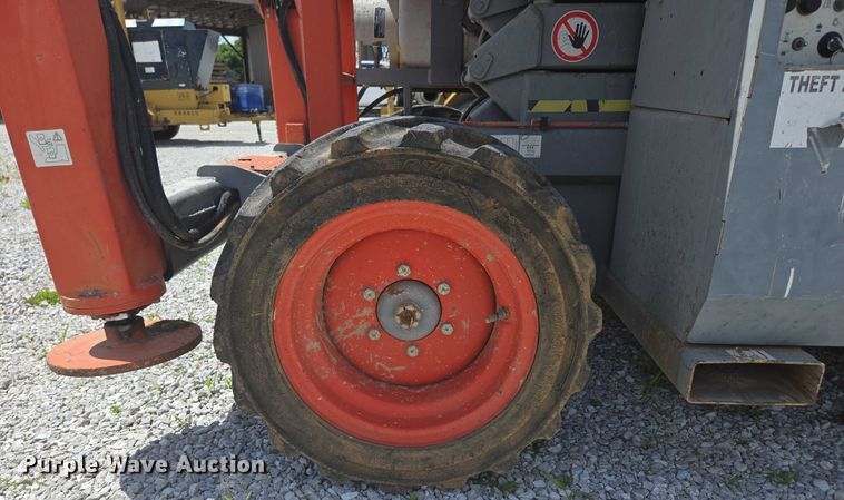 image for item EN3908 2013 Skyjack SJ6826 RT scissor lift