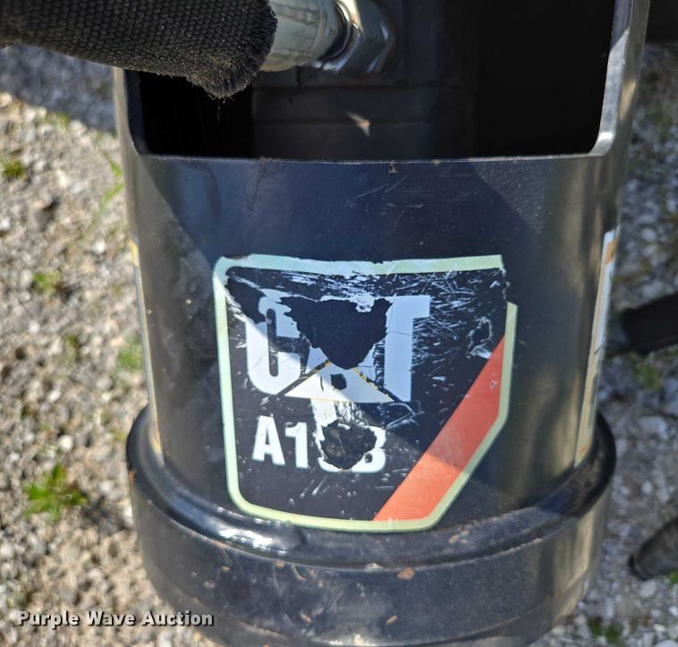 image for item EN3913 Caterpillar A19B skid steer auger