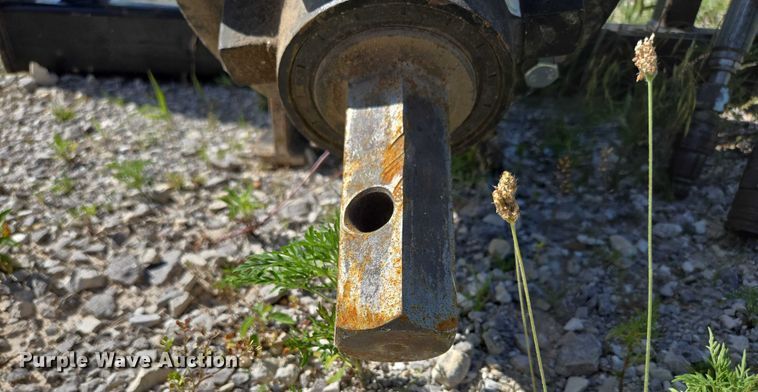 image for item EN3913 Caterpillar A19B skid steer auger