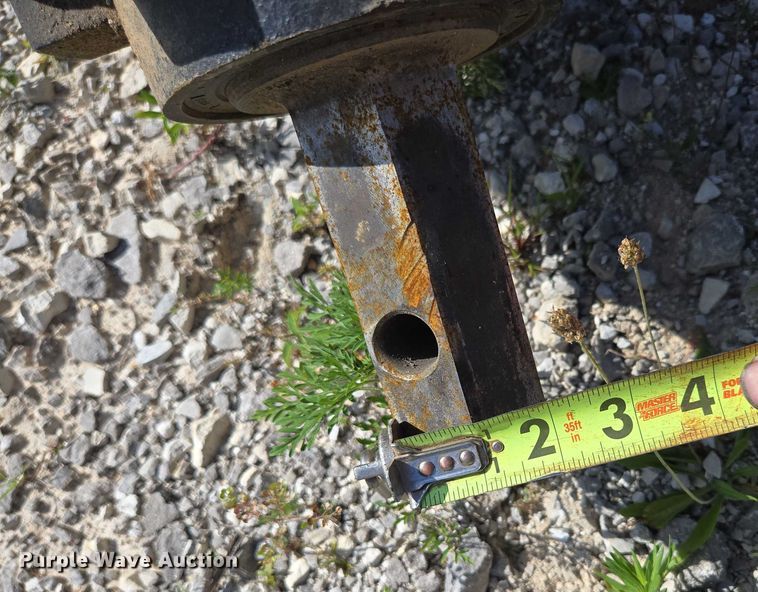 image for item EN3913 Caterpillar A19B skid steer auger