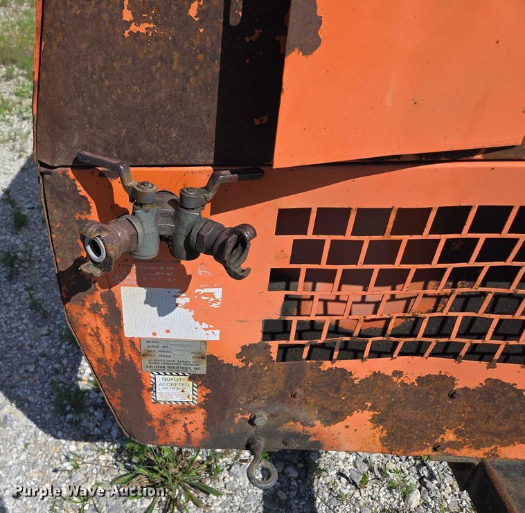 image for item EN3914 Sullivan D185Q5 air compressor