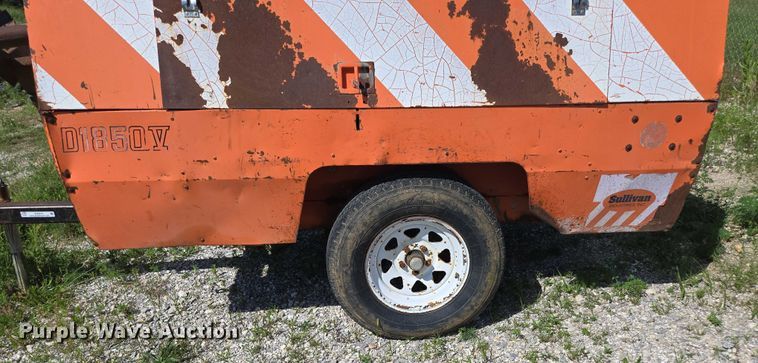 image for item EN3914 Sullivan D185Q5 air compressor