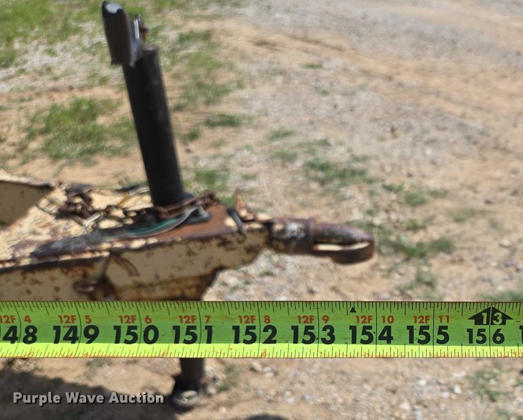 image for item EN3915 1993 LeROI International air compressor