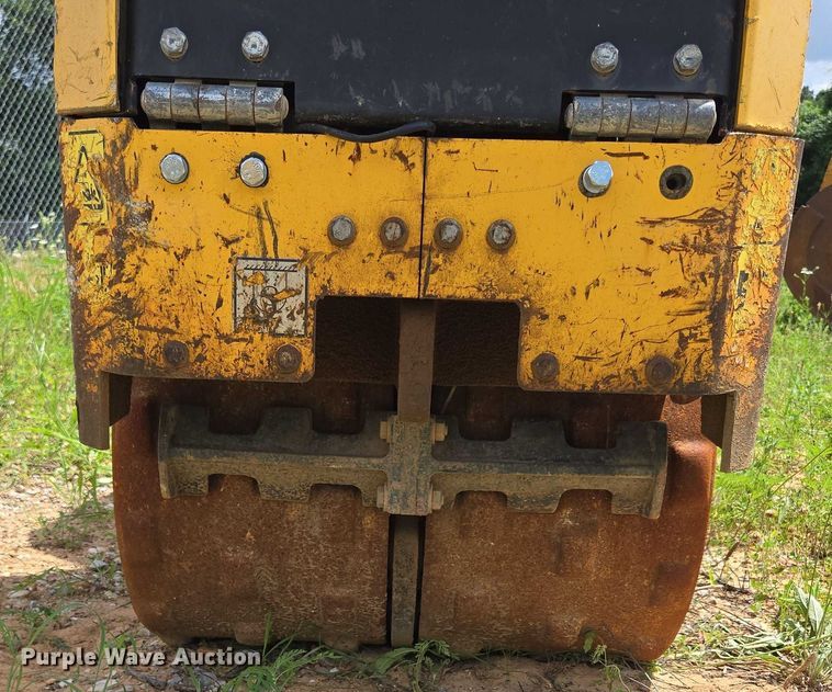 image for item EN3918 2016 Multiquip Rammax 1575 trench compactor