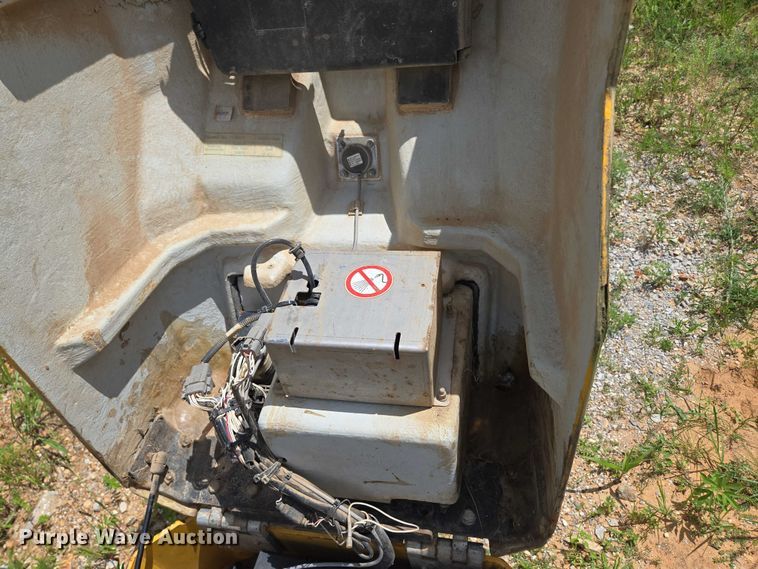 image for item EN3918 2016 Multiquip Rammax 1575 trench compactor