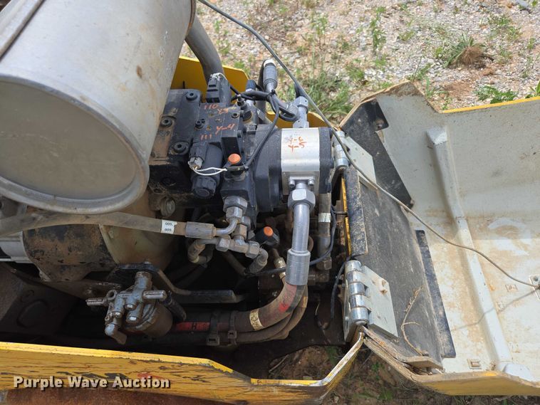 image for item EN3918 2016 Multiquip Rammax 1575 trench compactor