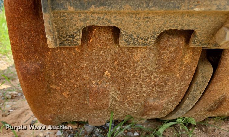 image for item EN3918 2016 Multiquip Rammax 1575 trench compactor