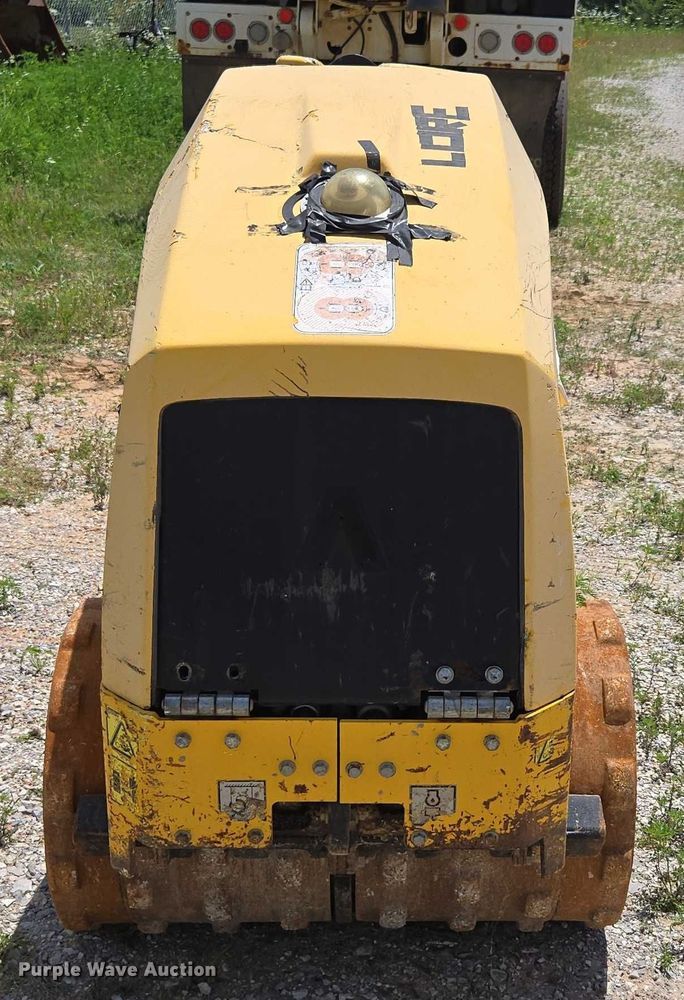 image for item EN3919 2021 Multiquip Rammax 1575 trench compactor