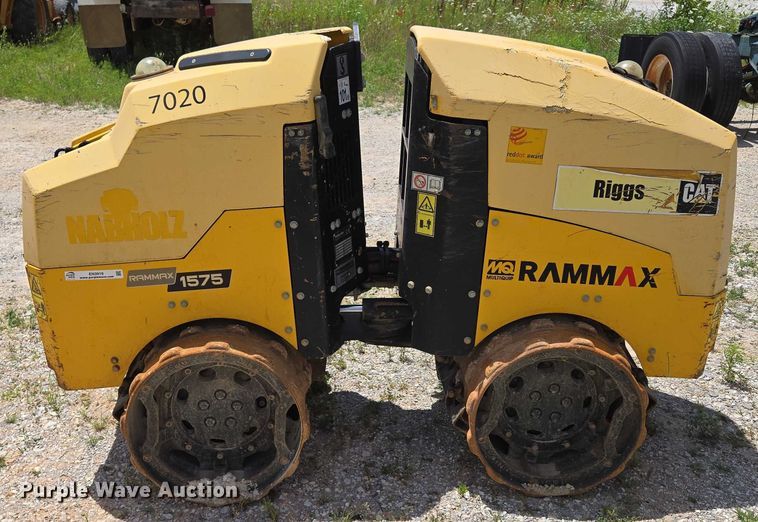 image for item EN3919 2021 Multiquip Rammax 1575 trench compactor