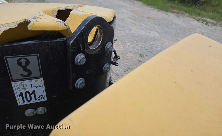 image for item EN3919 2021 Multiquip Rammax 1575 trench compactor