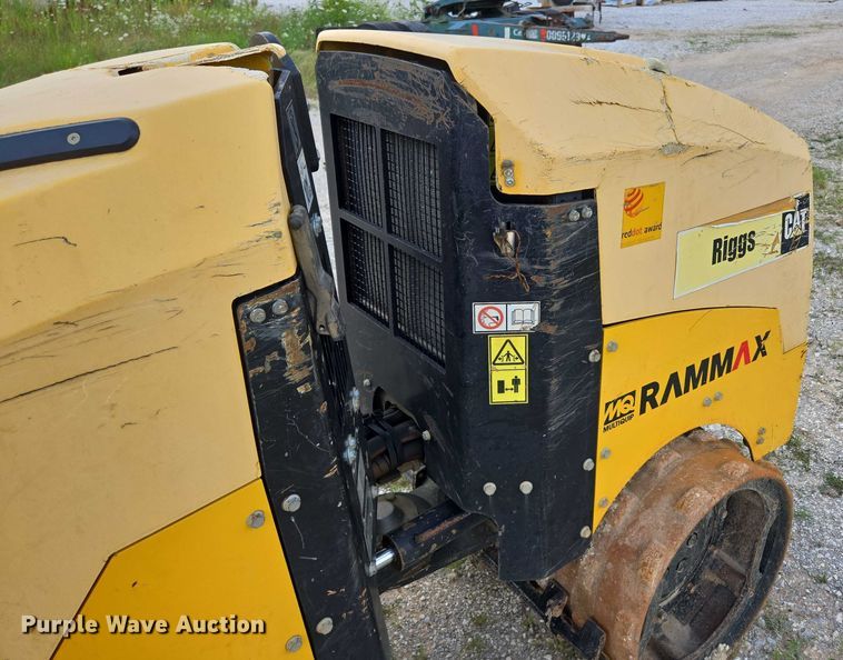 image for item EN3919 2021 Multiquip Rammax 1575 trench compactor