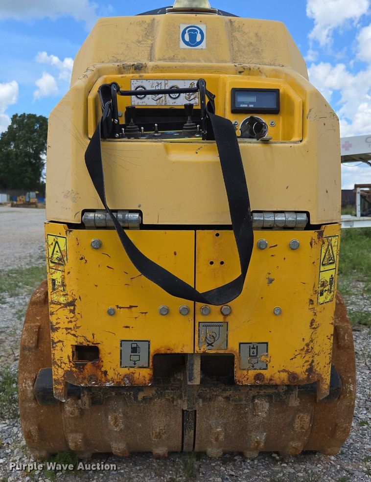 image for item EN3919 2021 Multiquip Rammax 1575 trench compactor