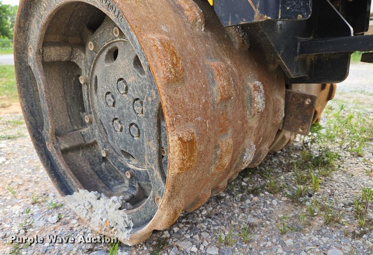 image for item EN3919 2021 Multiquip Rammax 1575 trench compactor