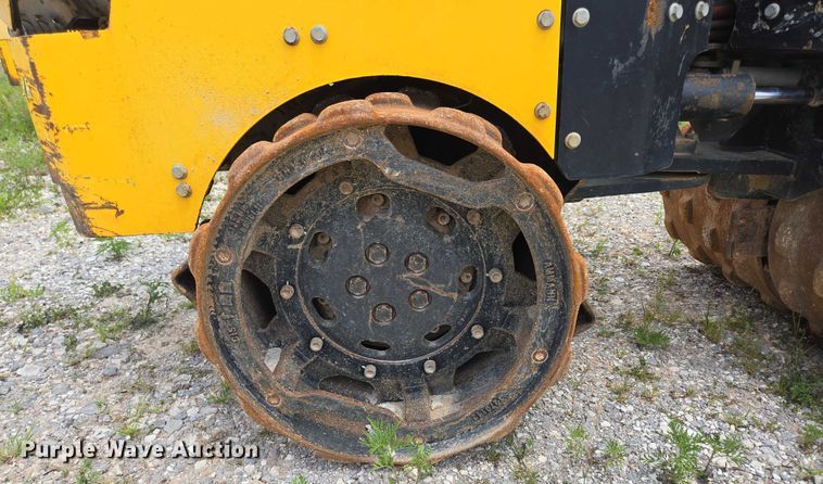 image for item EN3919 2021 Multiquip Rammax 1575 trench compactor