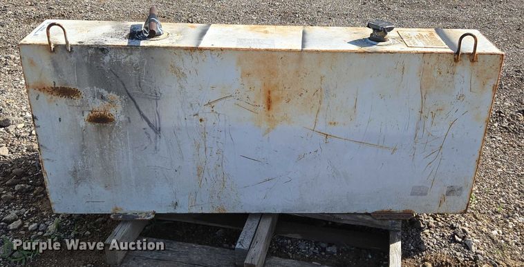 image for item EN3928 Fuel tank