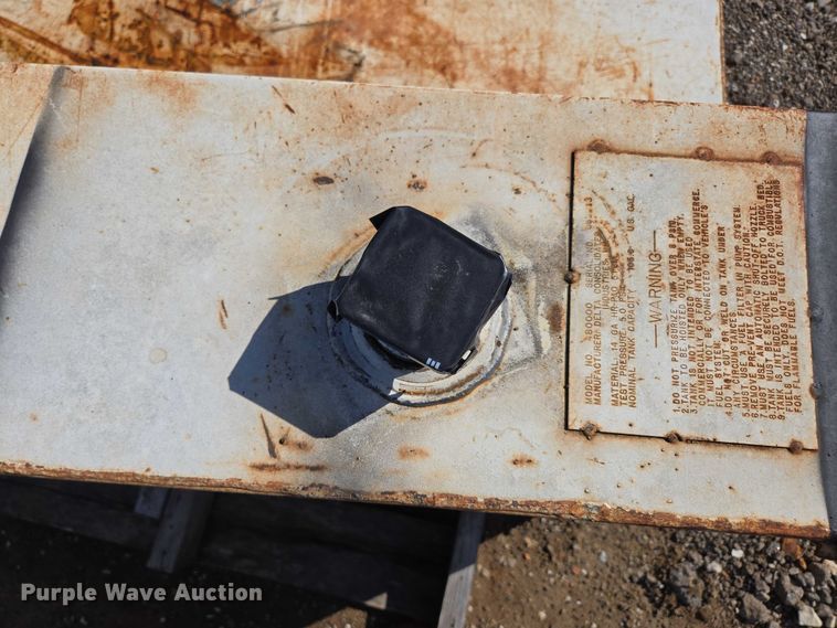 image for item EN3928 Fuel tank