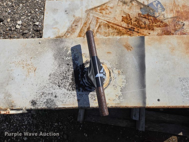 image for item EN3928 Fuel tank