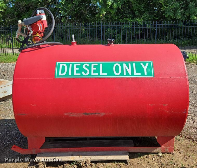 image for item EN3929 Diesel fuel tank