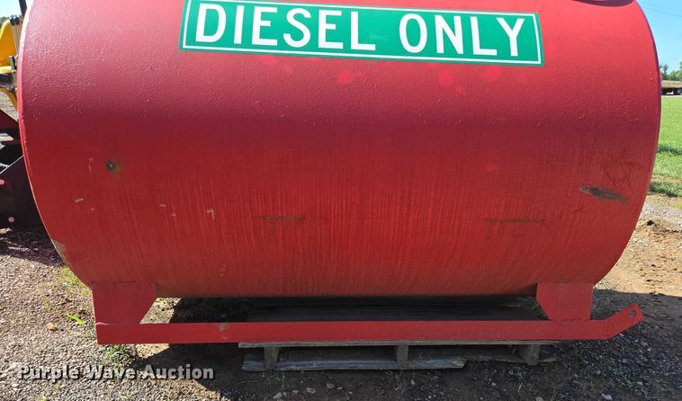 image for item EN3929 Diesel fuel tank