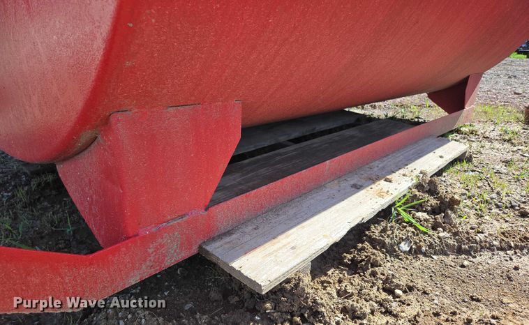 image for item EN3929 Diesel fuel tank