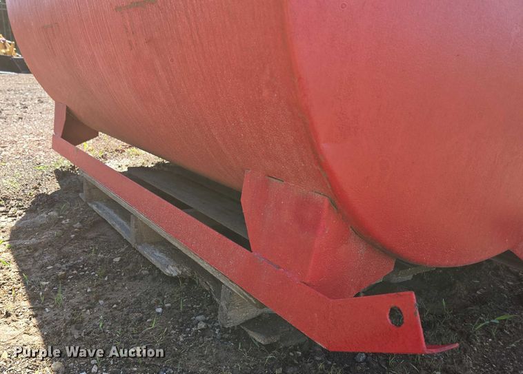 image for item EN3929 Diesel fuel tank