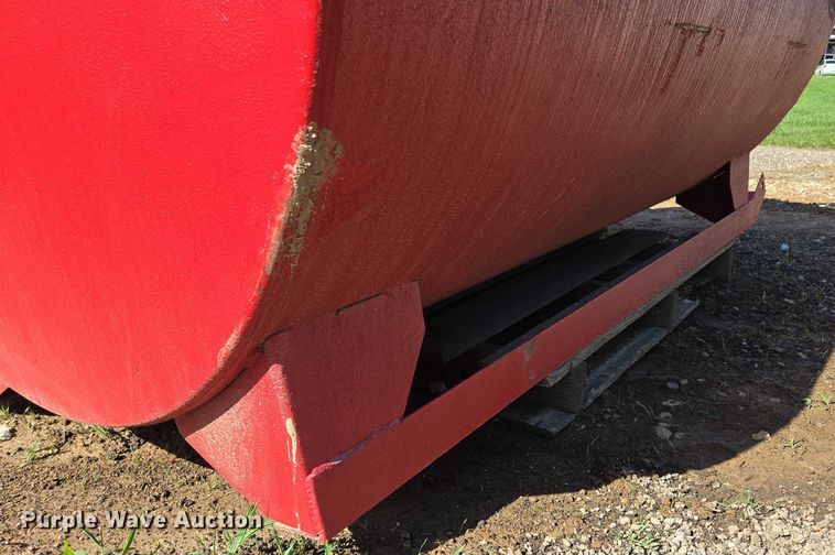 image for item EN3929 Diesel fuel tank