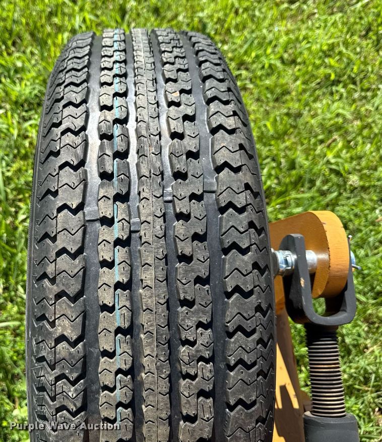 image for item EN3933 Industrial America F10T box blade