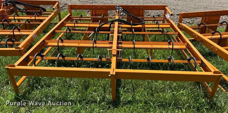 image for item EN3937 2024 Land Honor HAG-12-24Q skid steer bale accumulator grapple