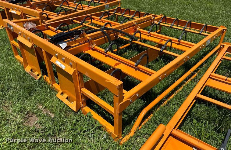 image for item EN3937 2024 Land Honor HAG-12-24Q skid steer bale accumulator grapple