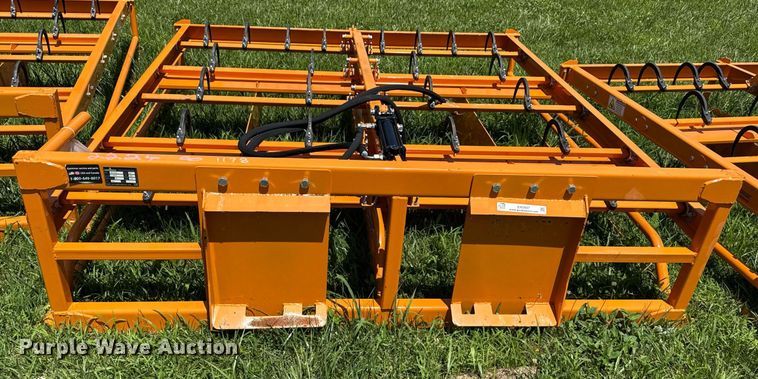 image for item EN3937 2024 Land Honor HAG-12-24Q skid steer bale accumulator grapple
