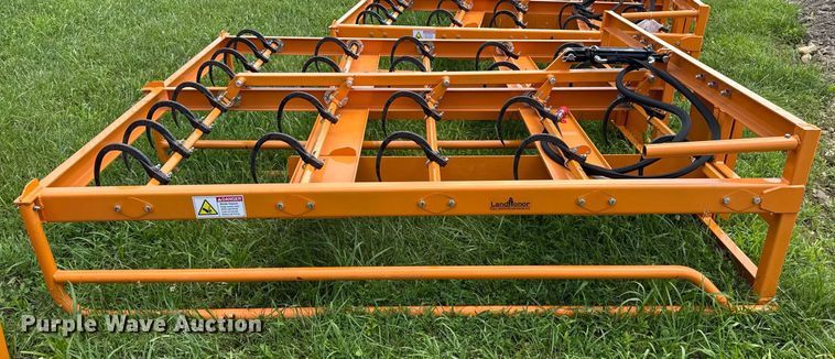 image for item EN3938 2024 Land Honor HAG-12-24Q skid steer bale accumulator grapple