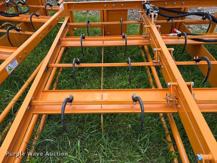 image for item EN3938 2024 Land Honor HAG-12-24Q skid steer bale accumulator grapple