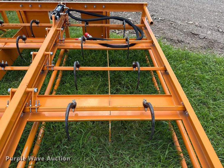 image for item EN3938 2024 Land Honor HAG-12-24Q skid steer bale accumulator grapple