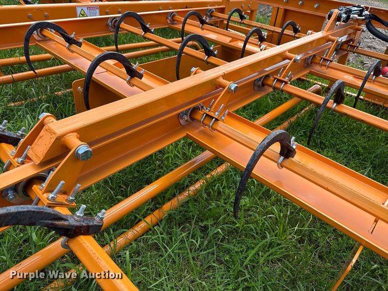 image for item EN3938 2024 Land Honor HAG-12-24Q skid steer bale accumulator grapple