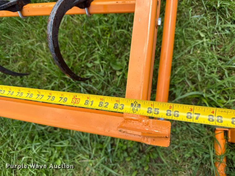 image for item EN3938 2024 Land Honor HAG-12-24Q skid steer bale accumulator grapple