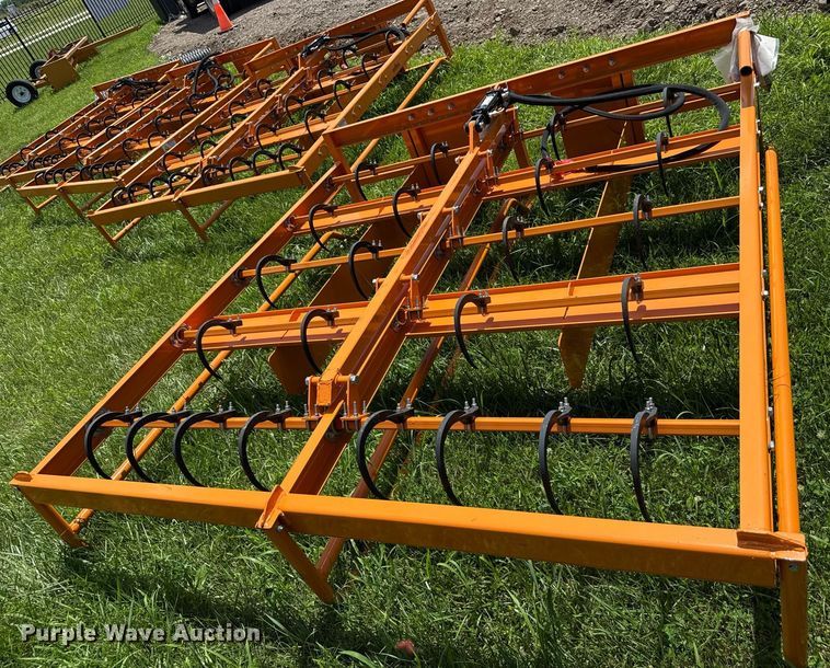 image for item EN3939 2024 Land Honor HAG-12-24Q skid steer bale accumulator grapple