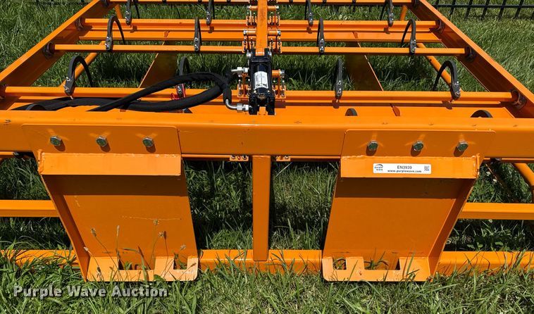 image for item EN3939 2024 Land Honor HAG-12-24Q skid steer bale accumulator grapple