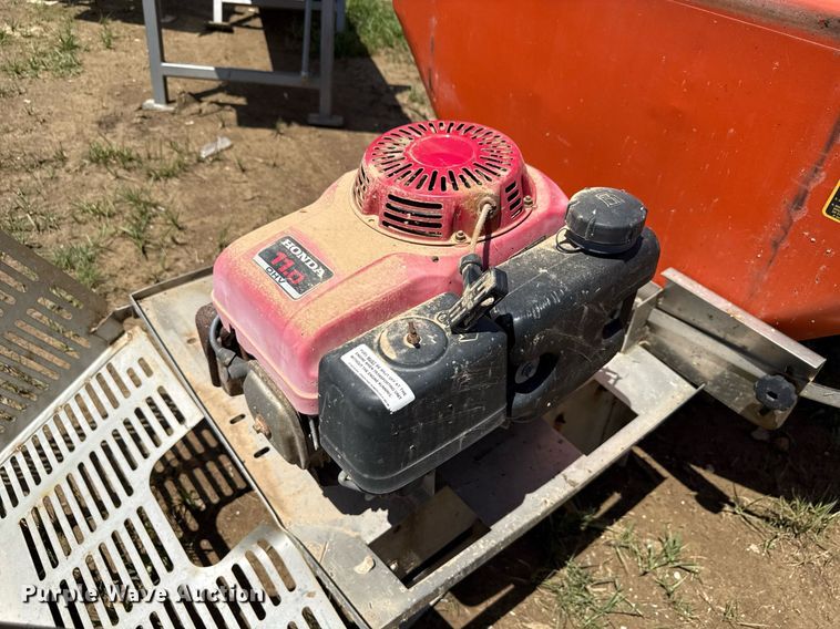 image for item EN3940 Swenson spreader