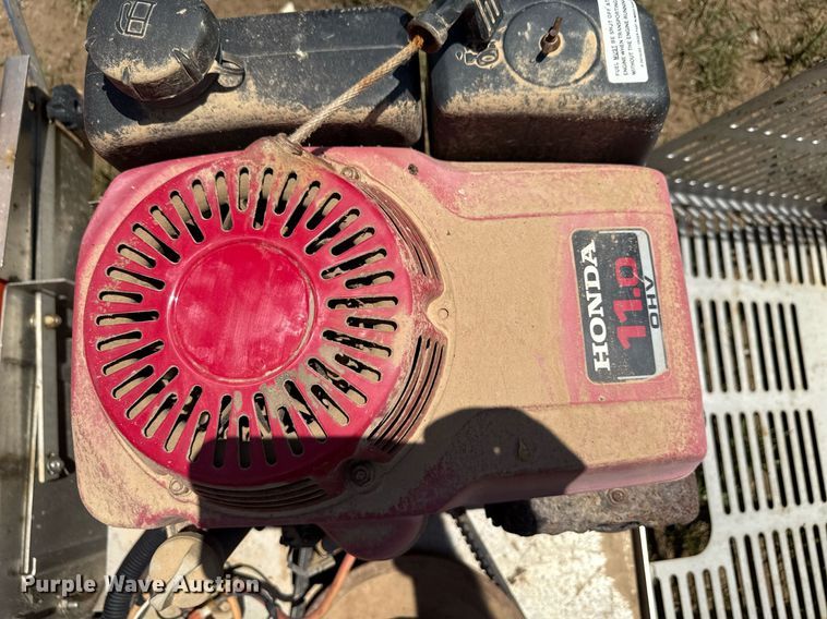 image for item EN3940 Swenson spreader