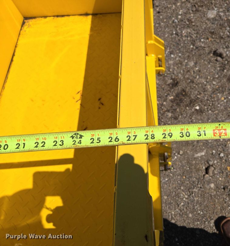 image for item EN3946 IRD IRD12 crawler dumper