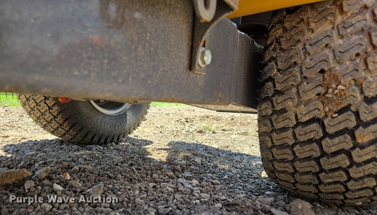 image for item EN3948 AGT HR230 compact wheel loader