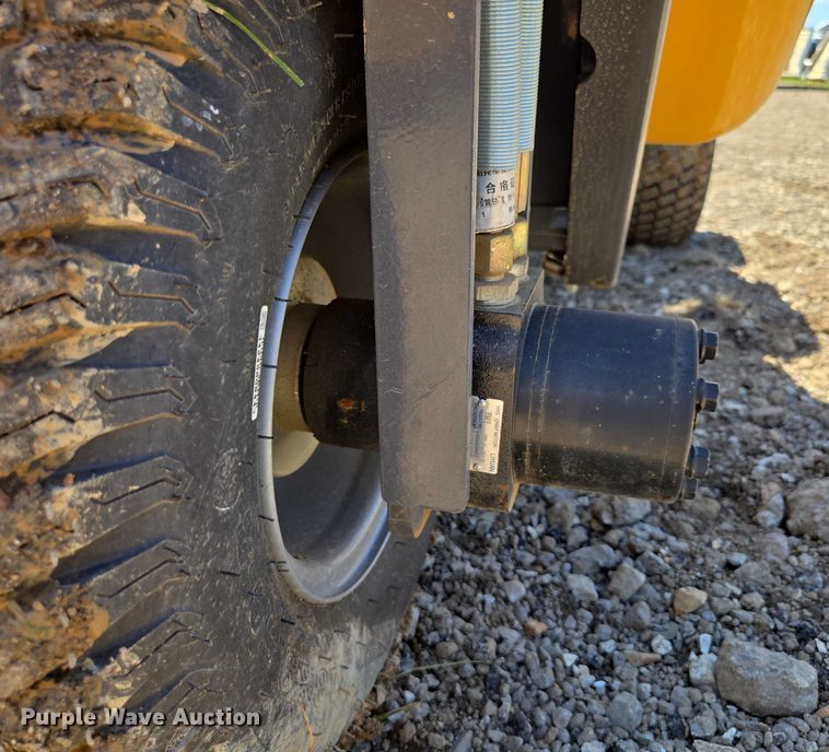 image for item EN3948 AGT HR230 compact wheel loader