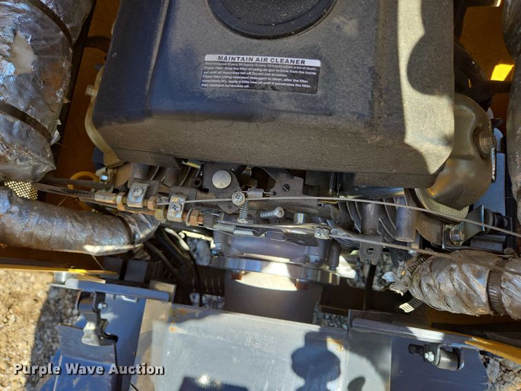 image for item EN3948 AGT HR230 compact wheel loader