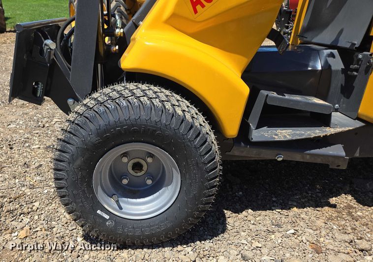 image for item EN3948 AGT HR230 compact wheel loader