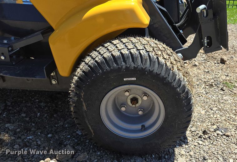 image for item EN3948 AGT HR230 compact wheel loader