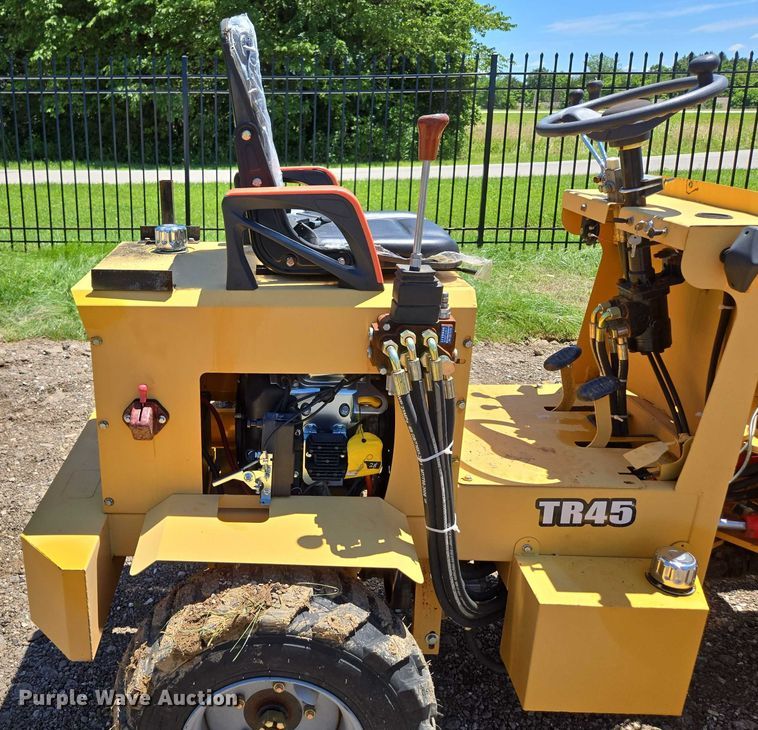 image for item EN3949 2024 Traner TR45 compact wheel loader