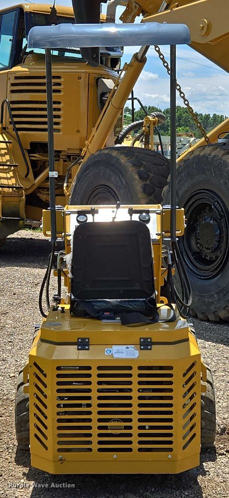 image for item EN3952 2024 EGN EG80 compact wheel loader