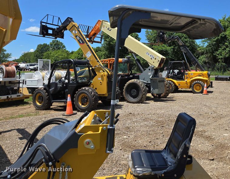 image for item EN3952 2024 EGN EG80 compact wheel loader